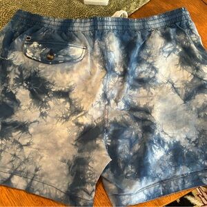 Crown & Ivy Blue Tie-Dye Men's Flat Front Shorts New XL 6” Inseam Tag